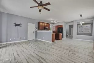 2246 E Fraktur Rd, Phoenix, AZ 85040 - Photo 10