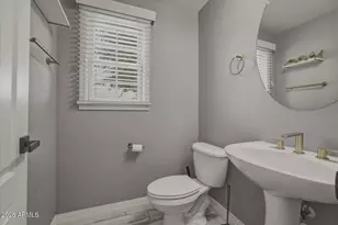 2246 E Fraktur Rd, Phoenix, AZ 85040 - Photo 12