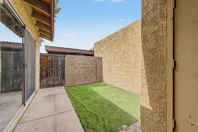 827 S Hacienda Drive, Tempe, AZ 85281 - Photo 14