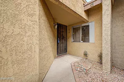 827 S Hacienda Drive, Tempe, AZ 85281 - Photo 22