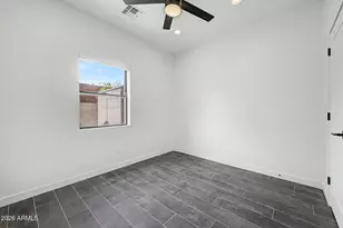 2312 E Curnow Dr, Phoenix, AZ 85016 - Photo 20