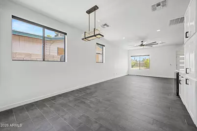 2312 E Curnow Drive, Phoenix, AZ 85016 - Photo 8