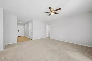 423 W Alicia Dr, Phoenix, AZ 85041 - Photo 8
