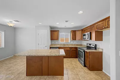 423 W Alicia Drive, Phoenix, AZ 85041 - Photo 2
