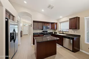 2928 E Shady Spring Trail, Phoenix, AZ 85024 - Photo 8