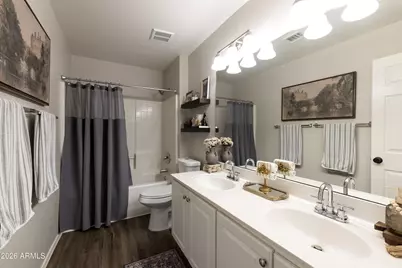 22418 N 74th Lane, Glendale, AZ 85310 - Photo 18