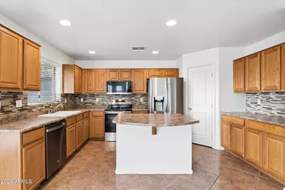2818 N 106th Lane, Avondale, AZ 85392 - Photo 12