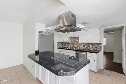 3109 W Loma Lane, Phoenix, AZ 85051 - Photo 8