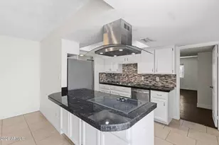 3109 W Loma Ln, Phoenix, AZ 85051 - Photo 8