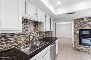 3109 W Loma Ln, Phoenix, AZ 85051 - Photo 10