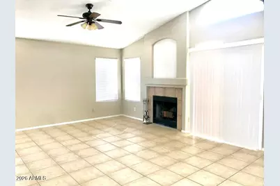 7427 W Crest Lane, Glendale, AZ 85310 - Photo 10