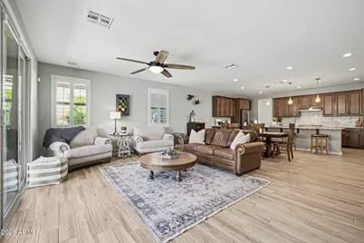 17330 W Oberlin Way, Surprise, AZ 85387 - Photo 6