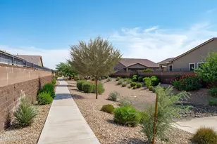 18884 W Shaw Butte Dr, Surprise, AZ 85388 - Photo 44