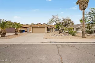 3113 W Rose Garden Ln, Phoenix, AZ 85027 - Photo 2