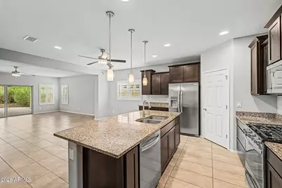 17486 W Red Bird Road, Surprise, AZ 85387 - Photo 14