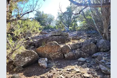 918 Wolf Road #918, Ash Fork, AZ 86320 - Photo 14