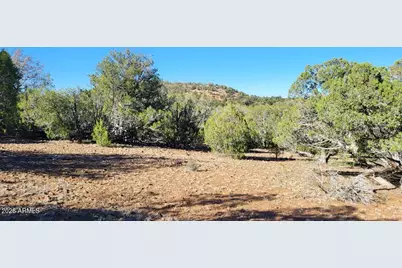 918 Wolf Road #918, Ash Fork, AZ 86320 - Photo 6