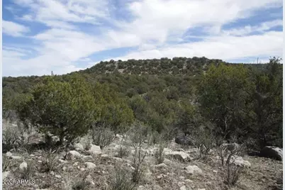 918 Wolf Road #918, Ash Fork, AZ 86320 - Photo 18