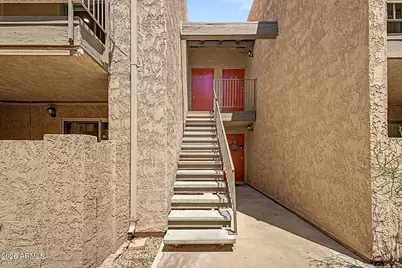 5525 E Thomas Road #M23, Phoenix, AZ 85018 - Photo 2