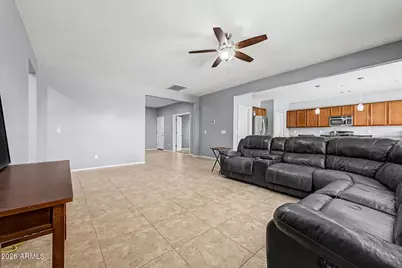10215 N 185th Lane, Waddell, AZ 85355 - Photo 14