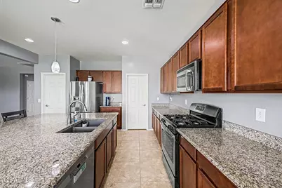 10215 N 185th Lane, Waddell, AZ 85355 - Photo 18