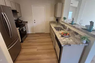 15932 W Lundberg St, Surprise, AZ 85374 - Photo 8