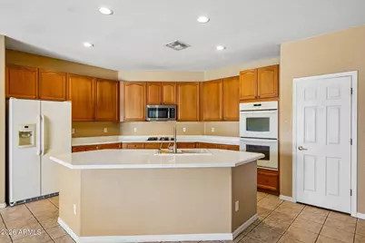 14450 W Avalon Drive, Goodyear, AZ 85395 - Photo 12