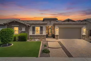 992 E Parkview Dr, Gilbert, AZ 85295 - Photo 1