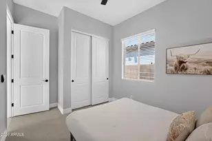 992 E Parkview Dr, Gilbert, AZ 85295 - Photo 40
