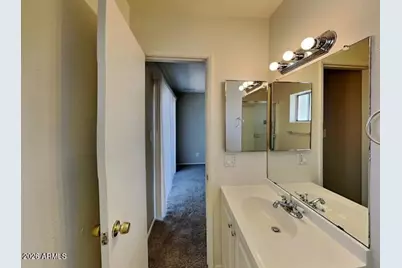 4136 N 81st Avenue, Phoenix, AZ 85033 - Photo 8