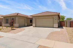 23752 N 168th Ln, Surprise, AZ 85387 - Photo 2