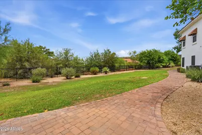 2950 W Louise Drive #103, Phoenix, AZ 85027 - Photo 36