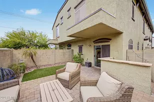 2725 E Mine Creek Rd, Phoenix, AZ 85024 - Photo 28