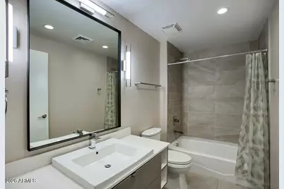 200 W Portland Street #1113, Phoenix, AZ 85003 - Photo 18