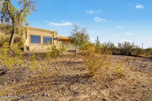 2324 W Sunrise Dr, Phoenix, AZ 85041 - Photo 12