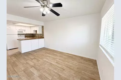 21622 N 23rd Avenue #B204, Phoenix, AZ 85027 - Photo 6
