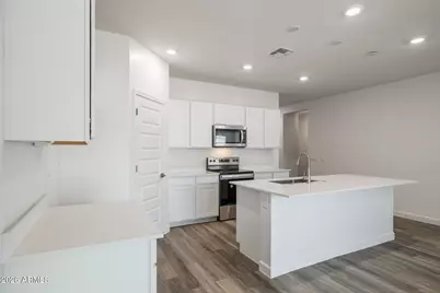9963 N 176th Avenue, Waddell, AZ 85355 - Photo 12