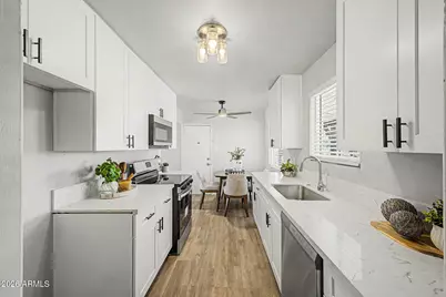 3227 W Montecito Avenue, Phoenix, AZ 85017 - Photo 8