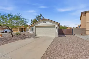 732 S Paustian Cir, Apache Junction, AZ 85120 - Photo 2