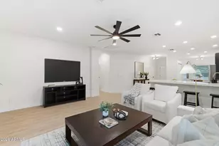 732 S Paustian Cir, Apache Junction, AZ 85120 - Photo 10