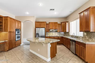 2089 S Sailors Way, Gilbert, AZ 85295 - Photo 6