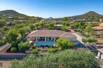 14 W Summerset Drive, Phoenix, AZ 85085 - Photo 6
