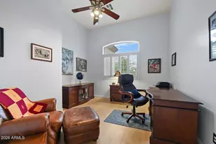 14 W Summerset Dr, Phoenix, AZ 85085 - Photo 14