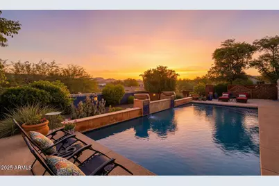 14 W Summerset Drive, Phoenix, AZ 85085 - Photo 2
