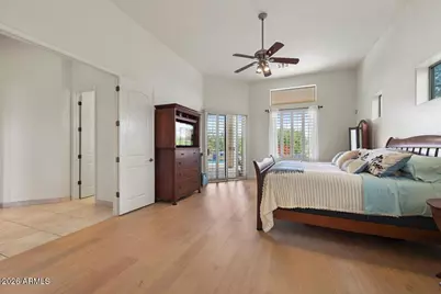 14 W Summerset Drive, Phoenix, AZ 85085 - Photo 16