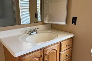10407 N 11th Pl, Phoenix, AZ 85020 - Photo 8