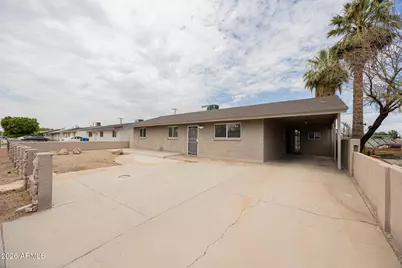 2062 E Nancy Lane, Phoenix, AZ 85042 - Photo 1
