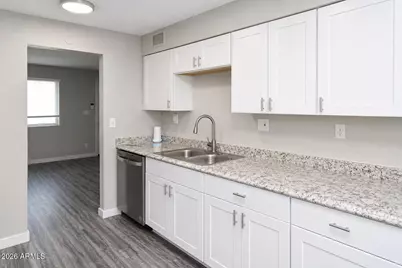 2210 W Devonshire Avenue, Phoenix, AZ 85015 - Photo 6