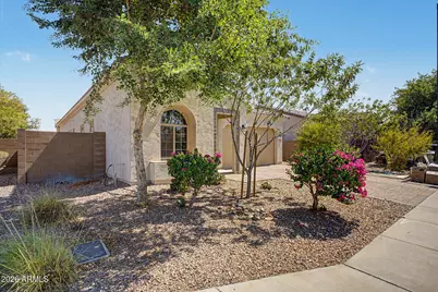 19927 W Lincoln Street, Buckeye, AZ 85326 - Photo 2