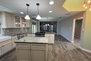 8100 E Camelback Rd, Scottsdale, AZ 85251 - Photo 10